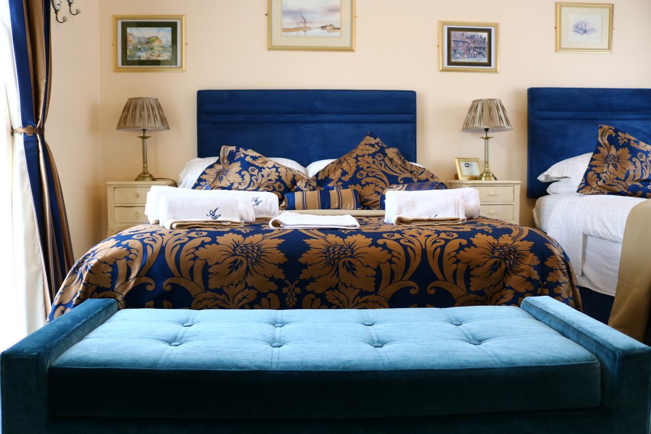 Abbington Hotel Стивънидж Екстериор снимка