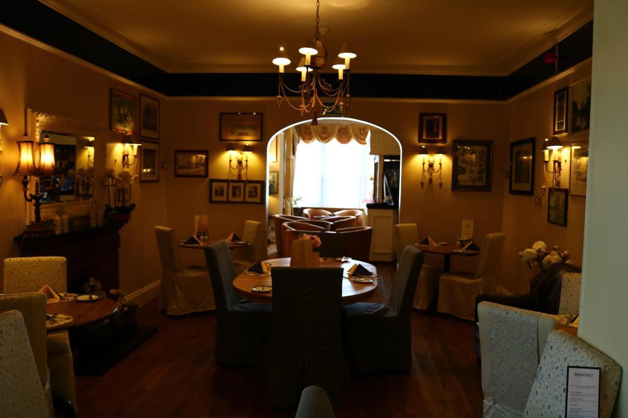Abbington Hotel Стивънидж Екстериор снимка